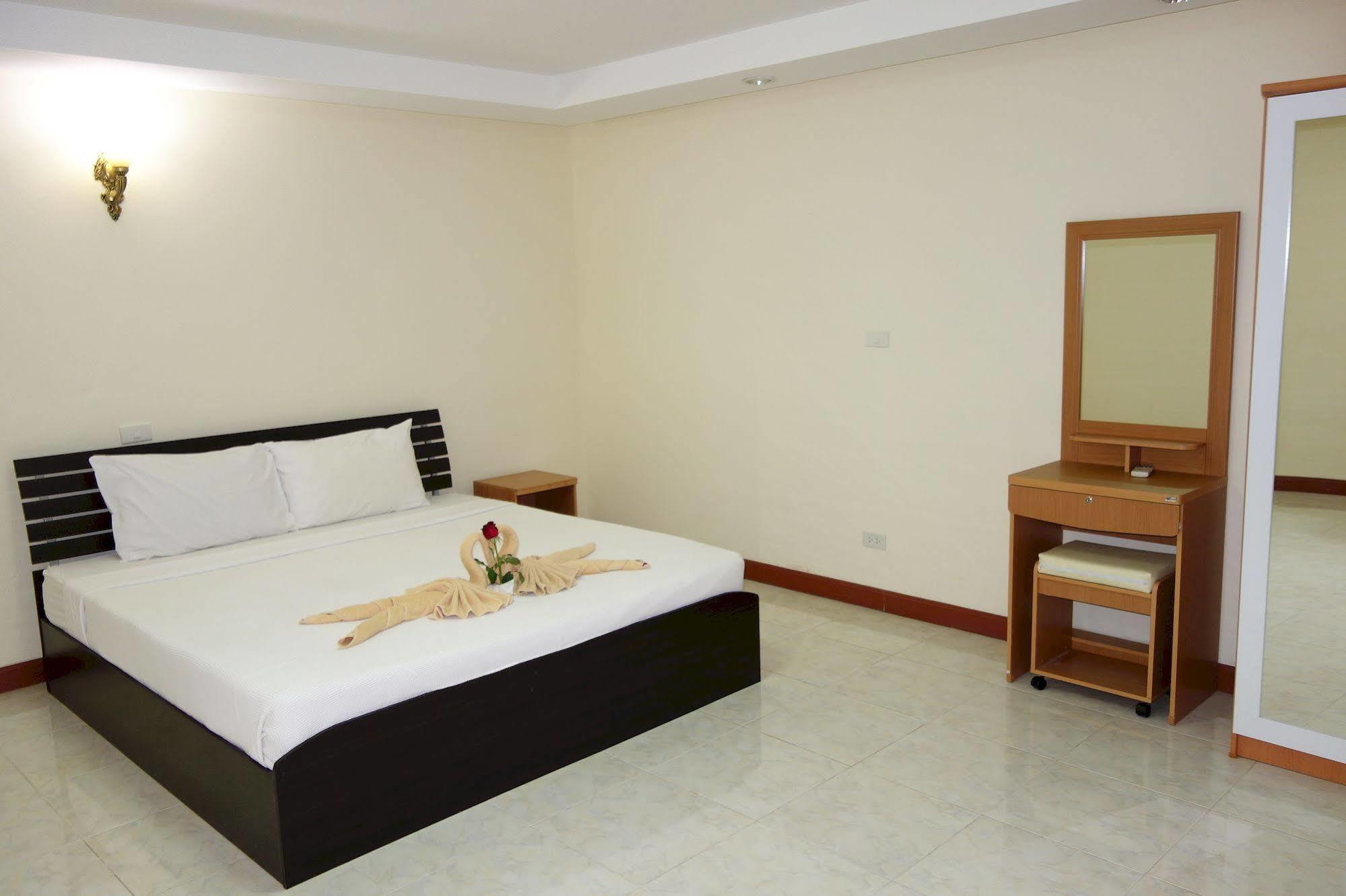 Jungle Resort Джомтьен Экстерьер фото